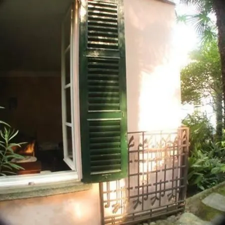 Appartamento Mit Garten In Einem Alten Haus Belgirate