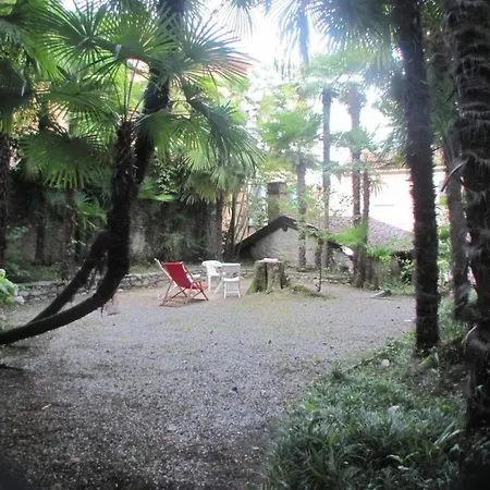 Appartamento Mit Garten In Einem Alten Haus